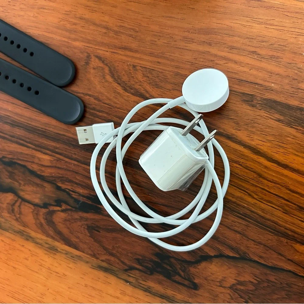 Like New Apple Watch Series 3 Space Gray 42mm Black Straps